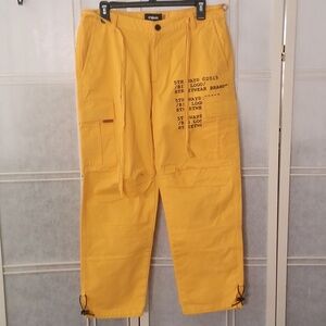 NWOT 5THEWAY Cargo Pants